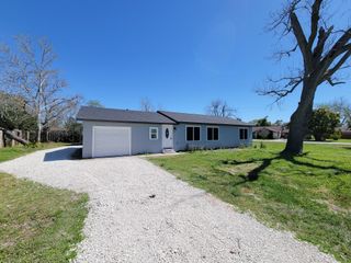 413 S Market Street, Brazoria, TX 77422
