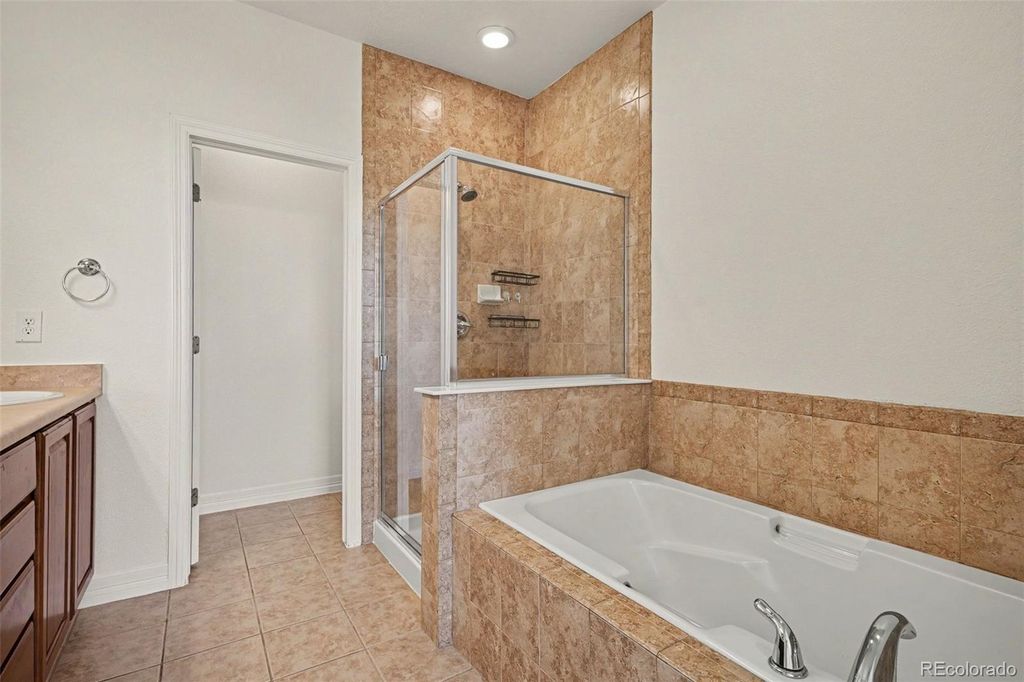 Image 21 of property listing at 9114 Kornbrust Drive, Lone Tree, CO 80124