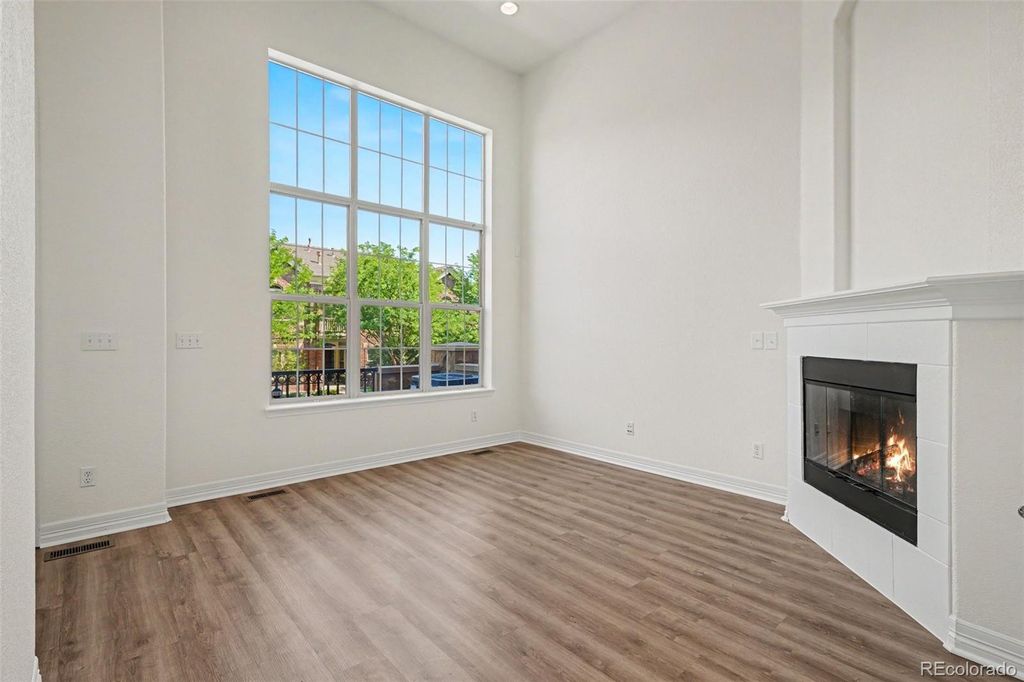 Image 6 of property listing at 9114 Kornbrust Drive, Lone Tree, CO 80124