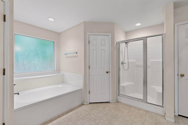 729 Ridgehill Drive, Burleson, TX 76028