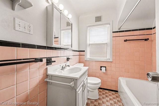 315 Jewell Street, Ferndale, MI 48220
