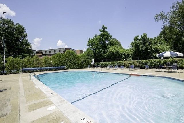 404 Paradise Road 1D, Swampscott, MA 01907