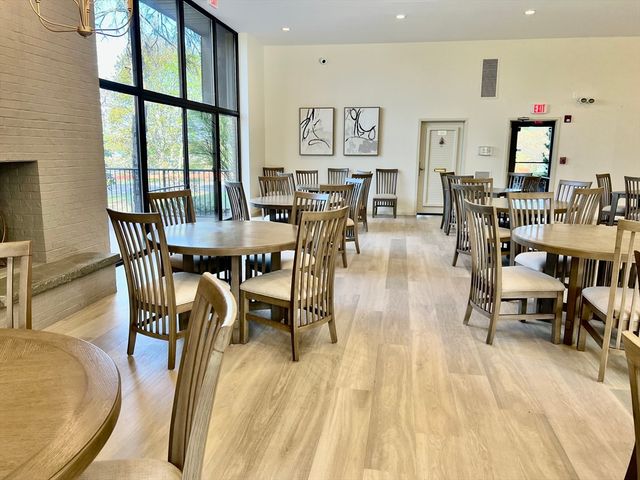 404 Paradise Road 1D, Swampscott, MA 01907