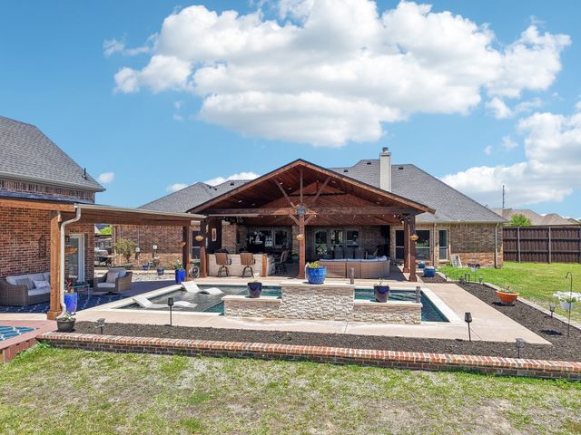 15110 Rutledge Lane, Talty, TX 75126