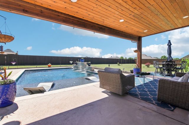 15110 Rutledge Lane, Talty, TX 75126