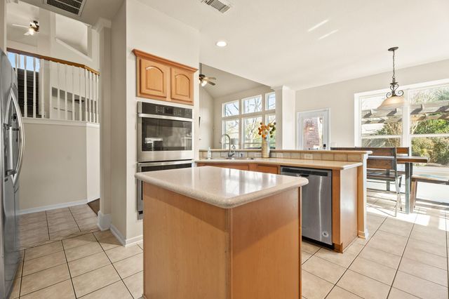 2607 Sunny Shores Drive, Pearland, TX 77584