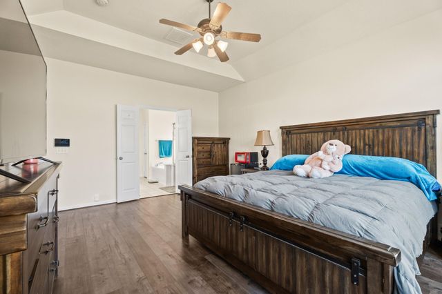 2607 Sunny Shores Drive, Pearland, TX 77584