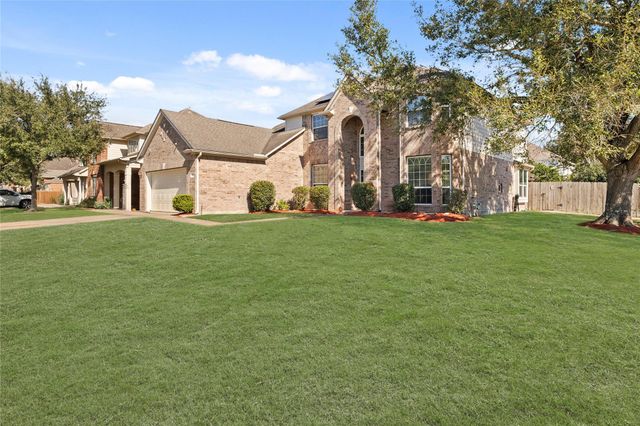 2607 Sunny Shores Drive, Pearland, TX 77584