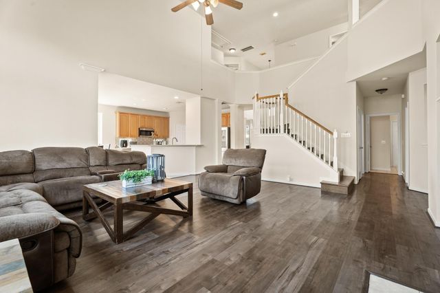 2607 Sunny Shores Drive, Pearland, TX 77584