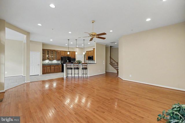 6727 HOLLY FARM LN, Warrenton, VA 20187