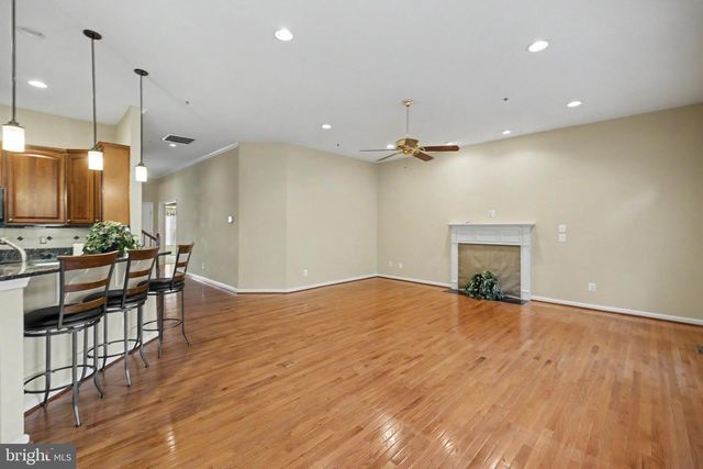 6727 HOLLY FARM LN, Warrenton, VA 20187