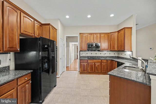 6727 HOLLY FARM LN, Warrenton, VA 20187