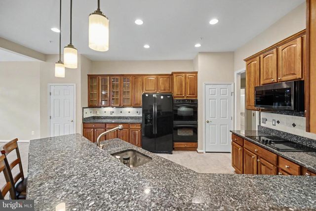 6727 HOLLY FARM LN, Warrenton, VA 20187