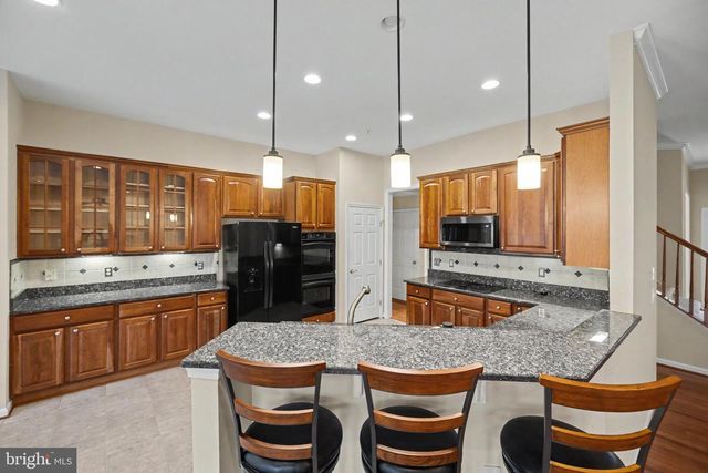 6727 HOLLY FARM LN, Warrenton, VA 20187