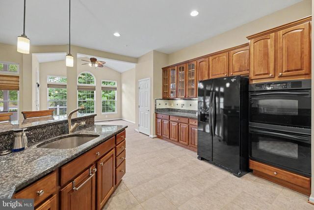 6727 HOLLY FARM LN, Warrenton, VA 20187