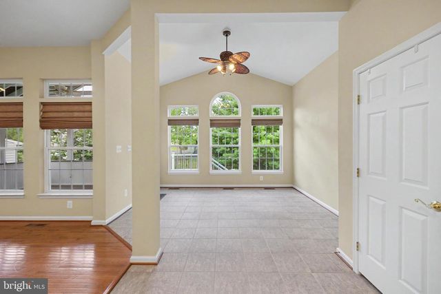 6727 HOLLY FARM LN, Warrenton, VA 20187