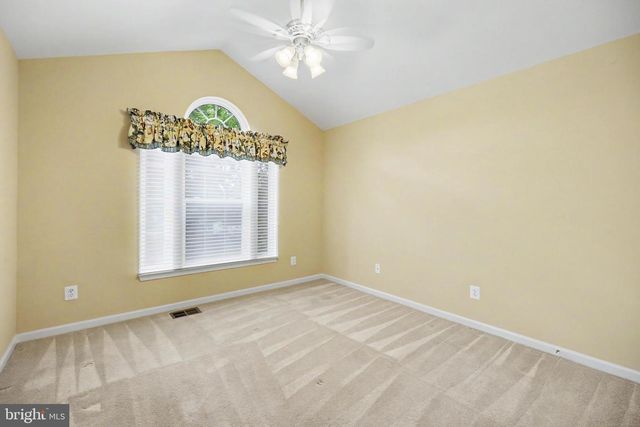 6727 HOLLY FARM LN, Warrenton, VA 20187
