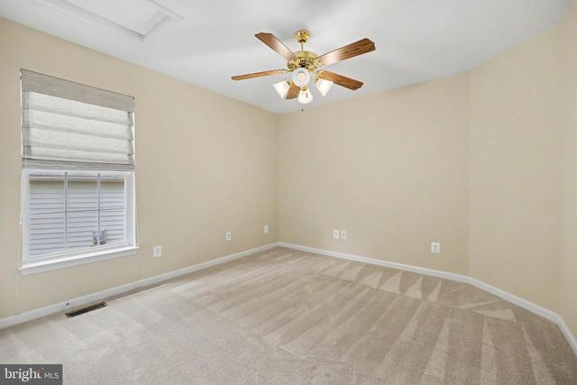6727 HOLLY FARM LN, Warrenton, VA 20187
