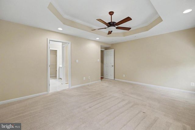6727 HOLLY FARM LN, Warrenton, VA 20187