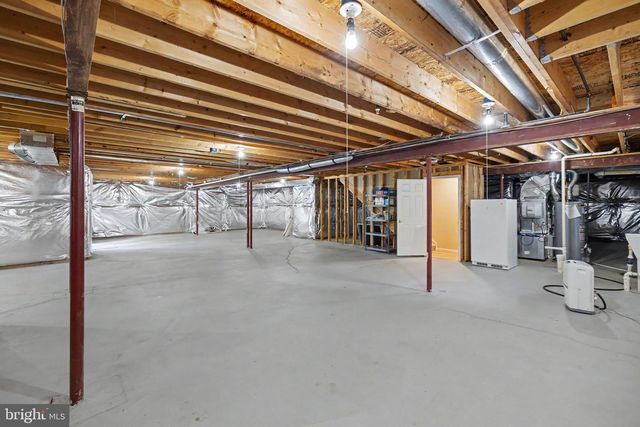 6727 HOLLY FARM LN, Warrenton, VA 20187