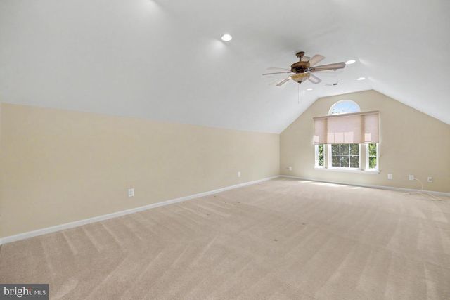 6727 HOLLY FARM LN, Warrenton, VA 20187