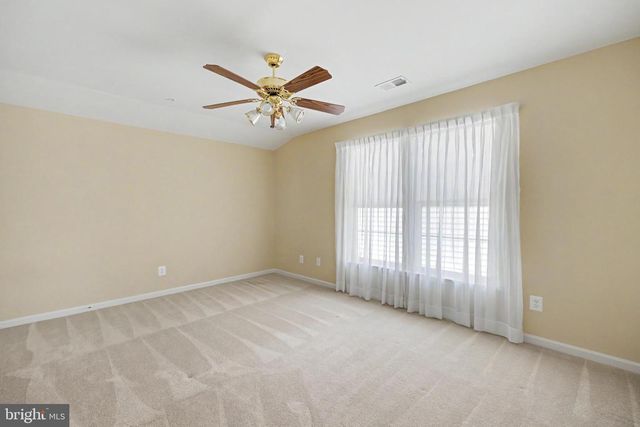 6727 HOLLY FARM LN, Warrenton, VA 20187