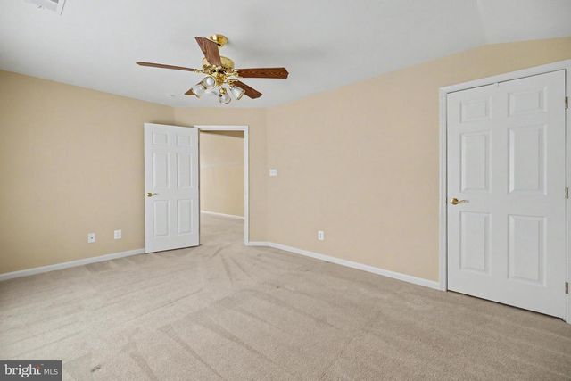 6727 HOLLY FARM LN, Warrenton, VA 20187