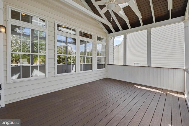 6727 HOLLY FARM LN, Warrenton, VA 20187