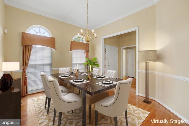 6727 HOLLY FARM LN, Warrenton, VA 20187