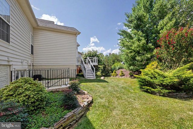6727 HOLLY FARM LN, Warrenton, VA 20187