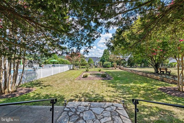 6727 HOLLY FARM LN, Warrenton, VA 20187