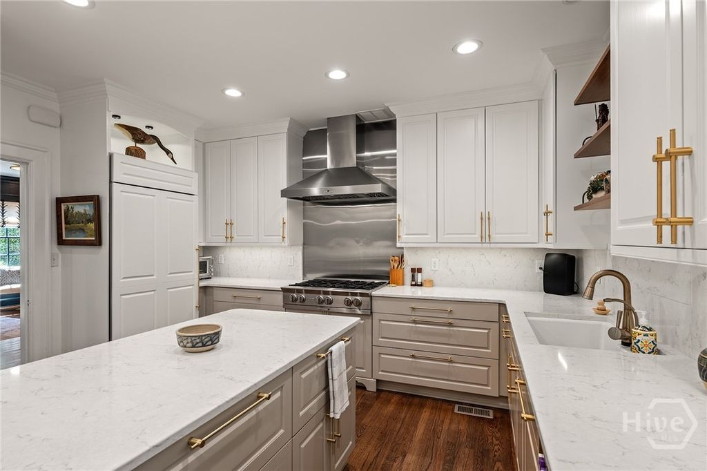 Image 22 of property listing at 390 Milledge Terrace, Athens, GA 30606