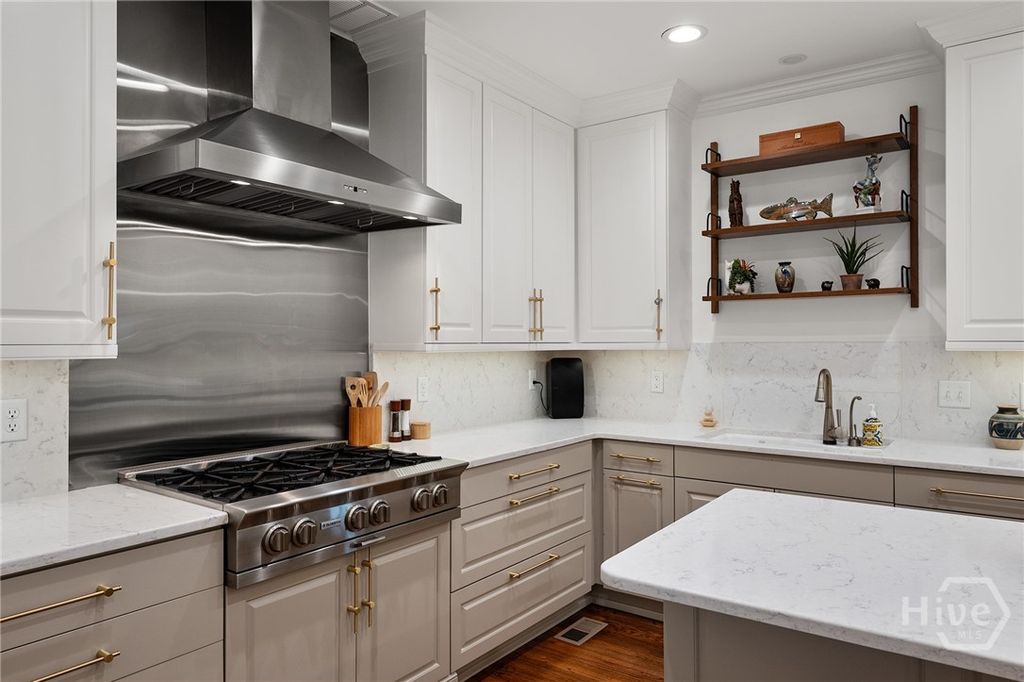 Image 24 of property listing at 390 Milledge Terrace, Athens, GA 30606