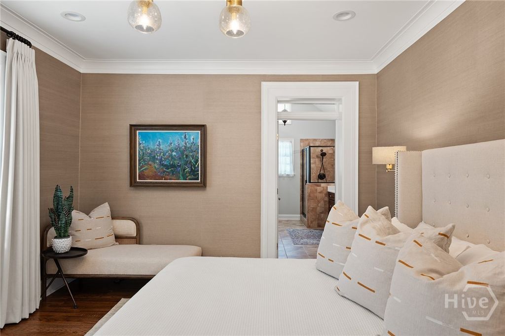 Image 33 of property listing at 390 Milledge Terrace, Athens, GA 30606