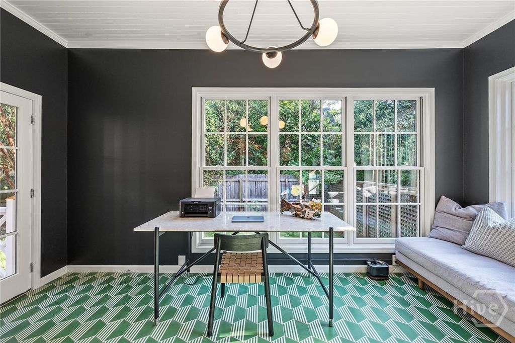 Image 8 of property listing at 390 Milledge Terrace, Athens, GA 30606