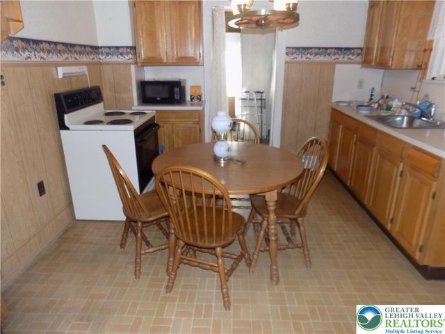 134 South 9th, Quakertown Boro, PA 18951