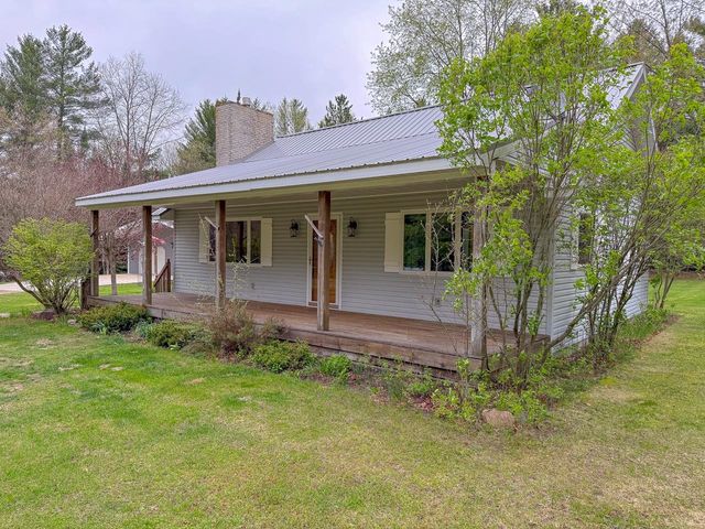 3960 W Clarence Road, Harrison, MI 48625