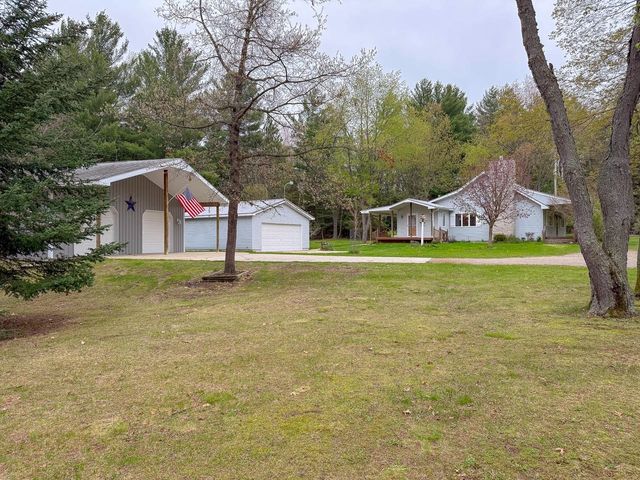 3960 W Clarence Road, Harrison, MI 48625