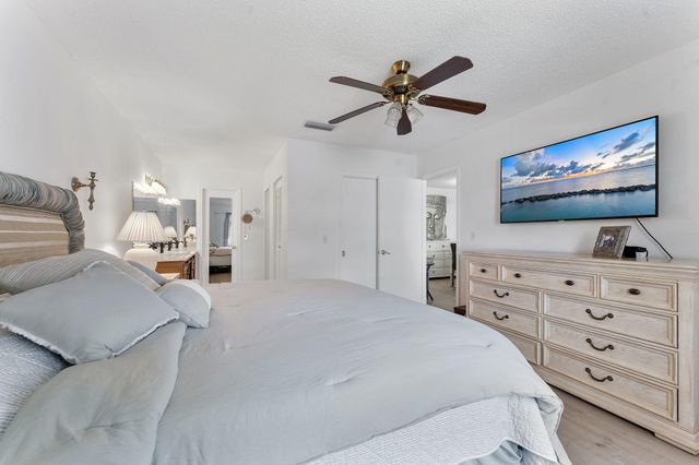 1110 Boxwood Drive 202, Delray Beach, FL 33445