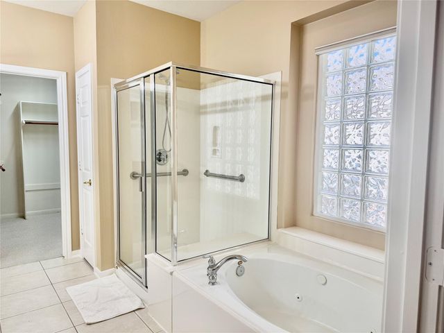90 N Country Gate, Conroe, TX 77384