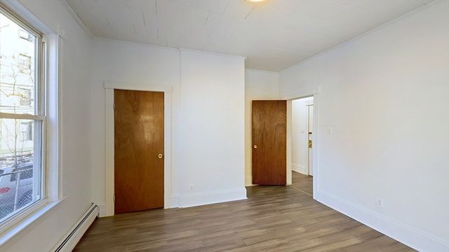 254 Windsor St. 1L, Cambridge, MA 02139