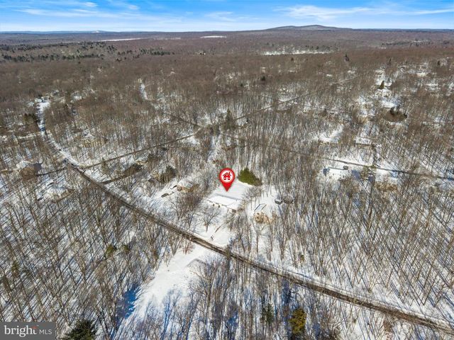 50 BUCKHILL RD, Albrightsville, PA 18210