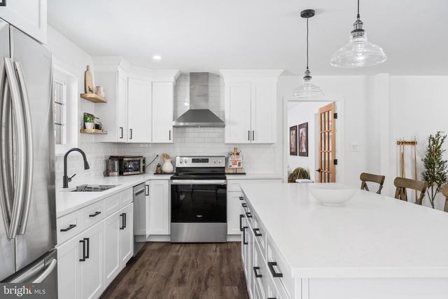 50 BUCKHILL RD, Albrightsville, PA 18210