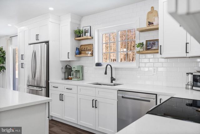 50 BUCKHILL RD, Albrightsville, PA 18210