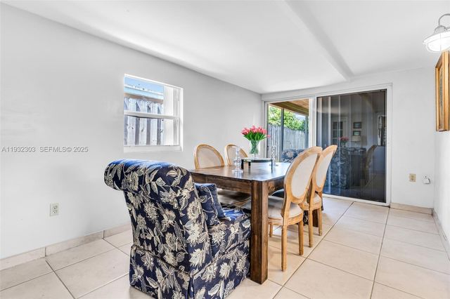 9981 SW 15th Ter, Miami, FL 33174