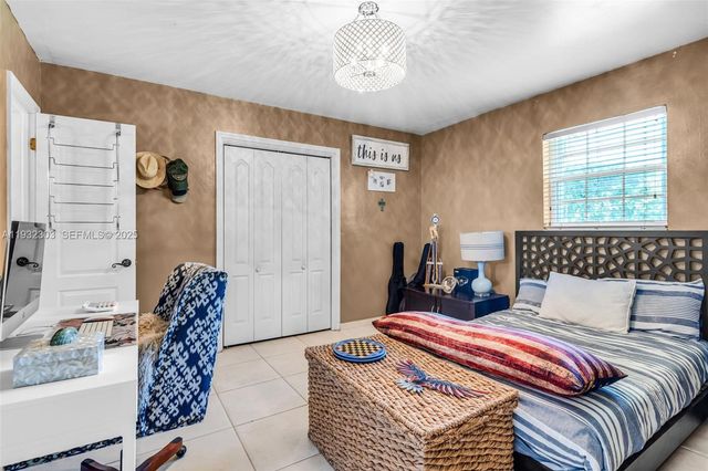 9981 SW 15th Ter, Miami, FL 33174