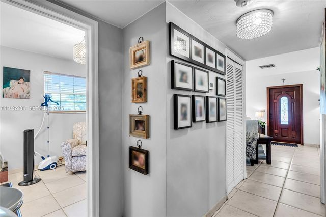 9981 SW 15th Ter, Miami, FL 33174