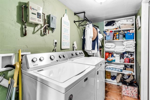 9981 SW 15th Ter, Miami, FL 33174