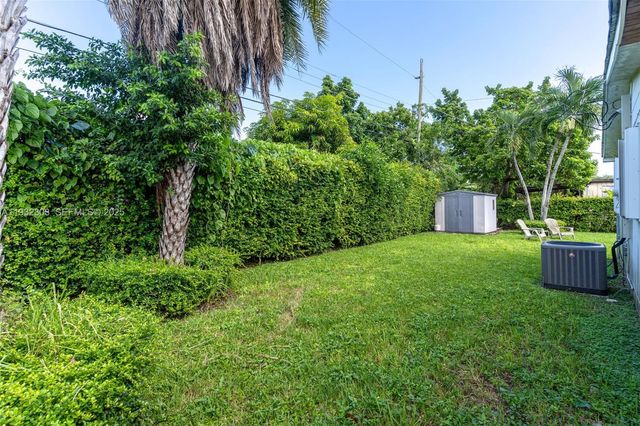 9981 SW 15th Ter, Miami, FL 33174