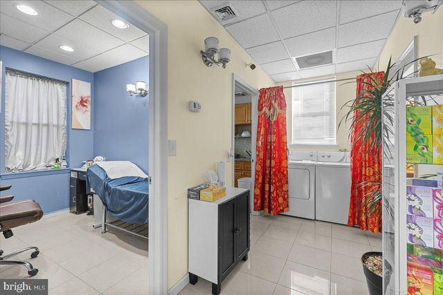 94 E BROWNING RD, Bellmawr, NJ 08031